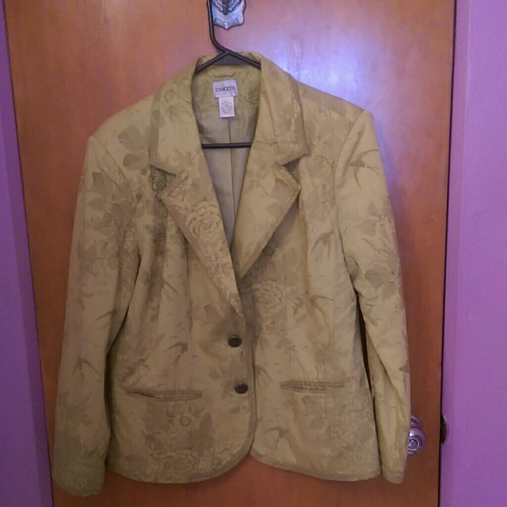 Chico lined jacket size 2 in good condition